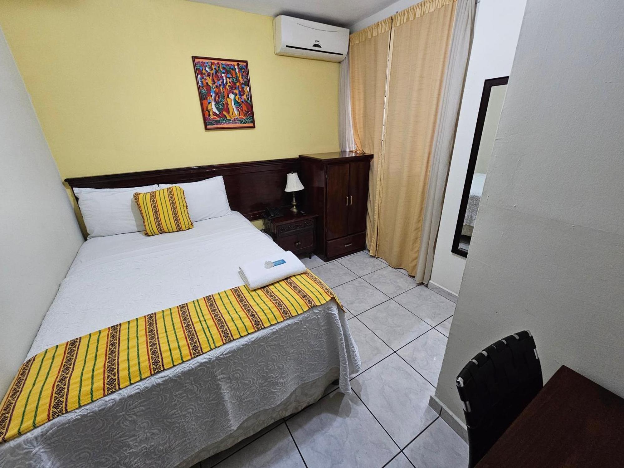 Hotel San Jose Hostal San Salvador Ngoại thất bức ảnh